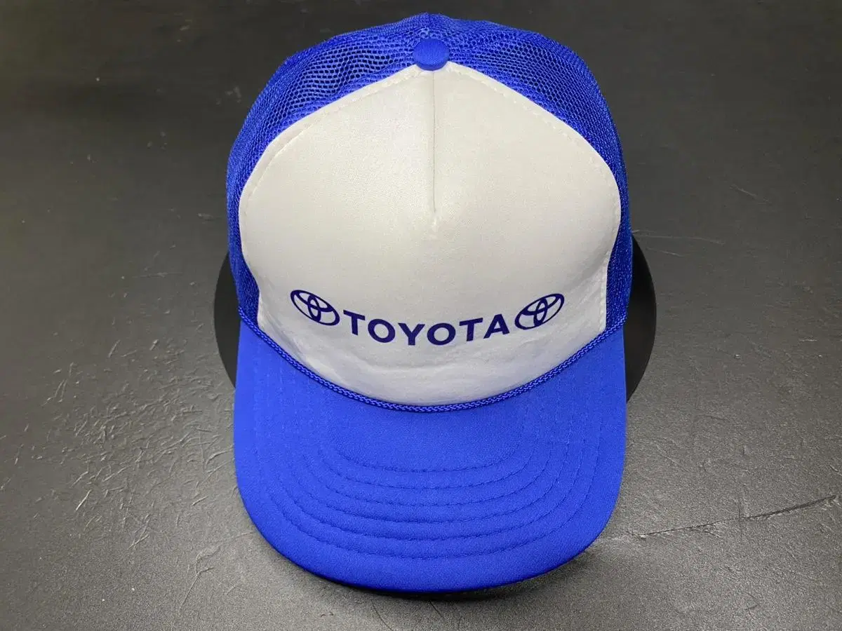 Toyota vintage trucker cap